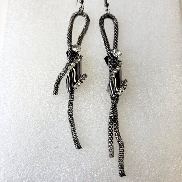 Long Dangling Black Earrings - Picture 2 of 5